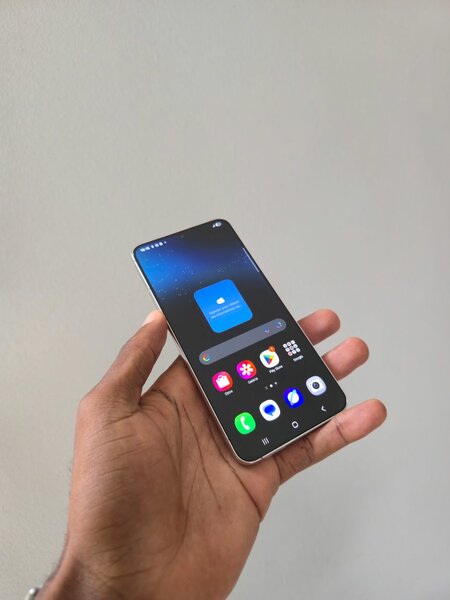 Samsung Galaxy S22 PLUS