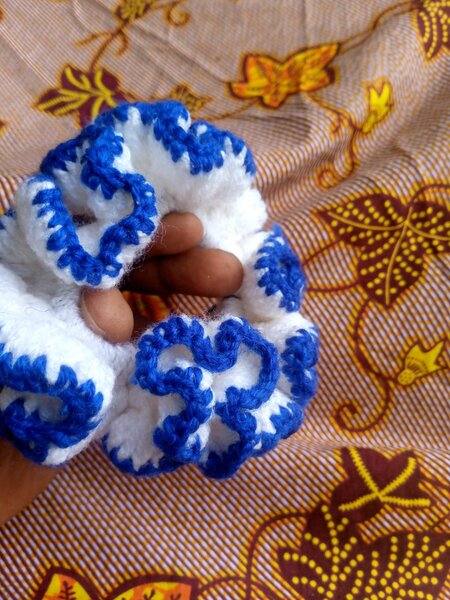 Chouchou en laine crochetée