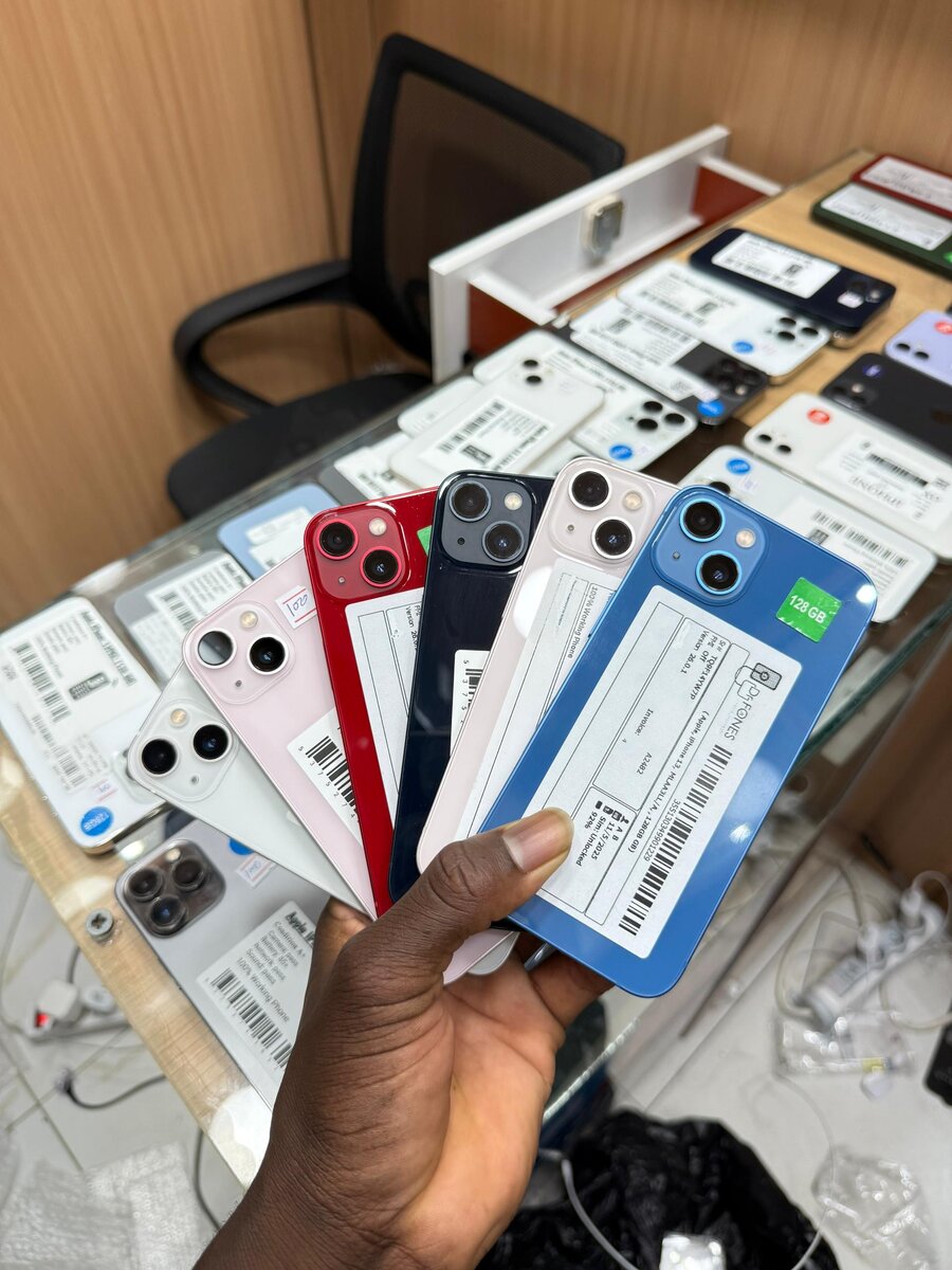 13 simple quasi neuf 128 Go