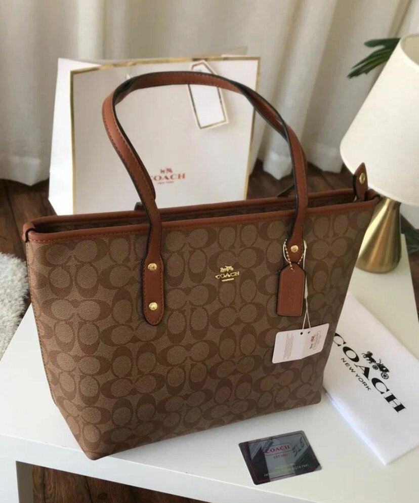 Tote Bag Chic en Cuir Coach