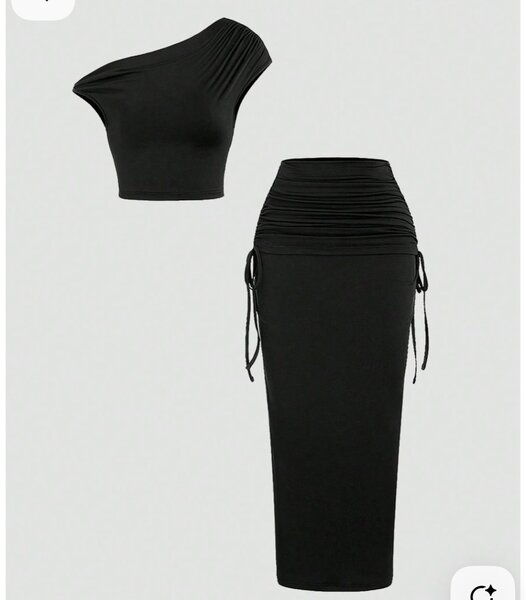 Robe noire élégante à épaules dénudées