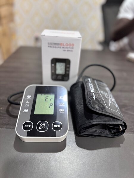 Blood pressure monitor
