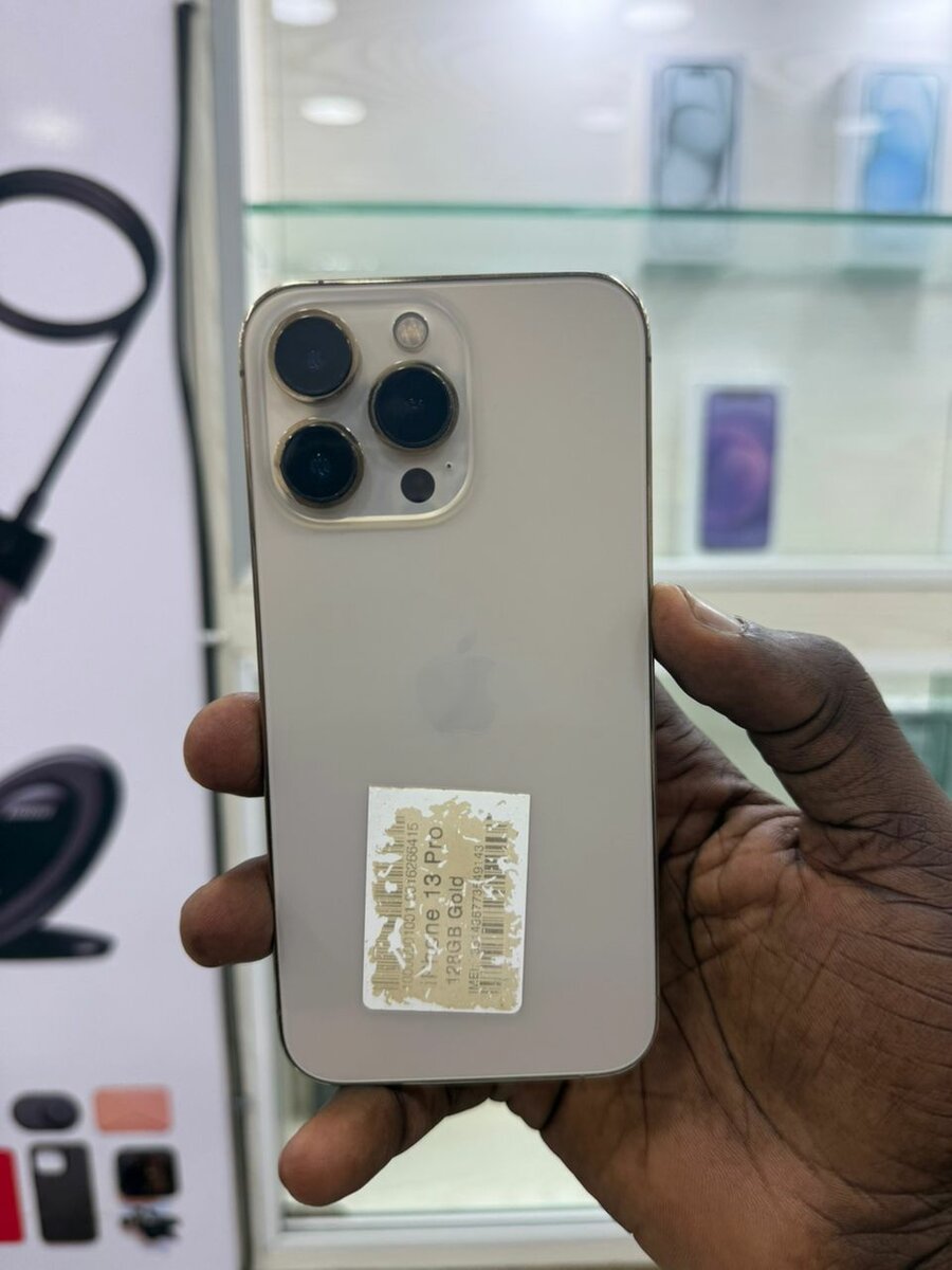 Deux 13pro très propre sans dé