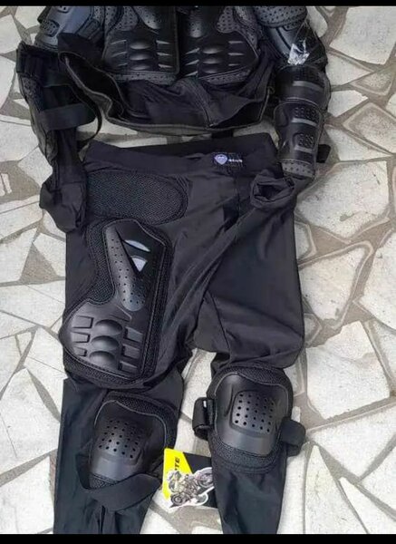 Protection Moto Homme - Équipement de Sécurité