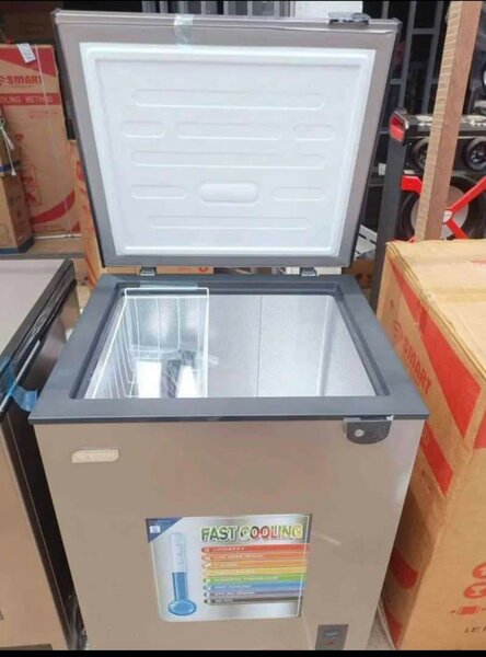 Congélateur coffre compact