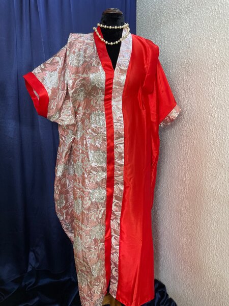 Kimono rouge élégant