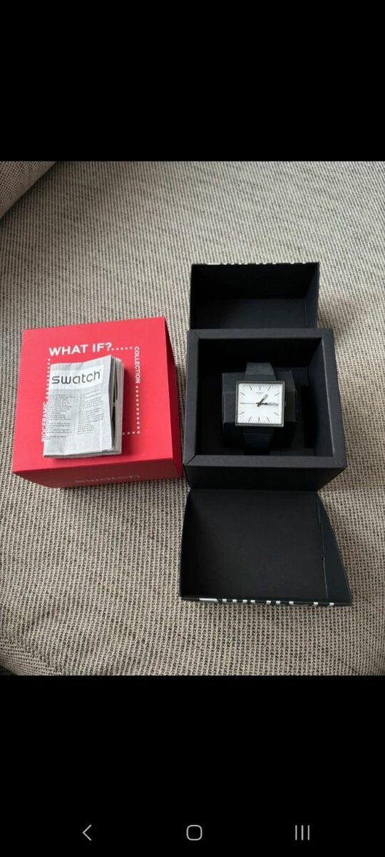 Montre Swatch Homme Carrée