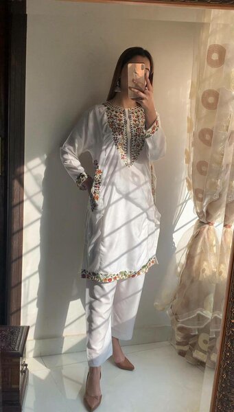 Linen sequence pocket embroidery 2p suit for girls and women