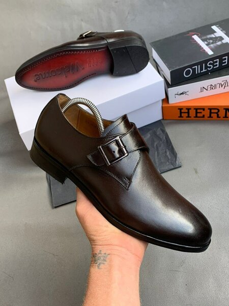 Chaussures habillées en cuir homme