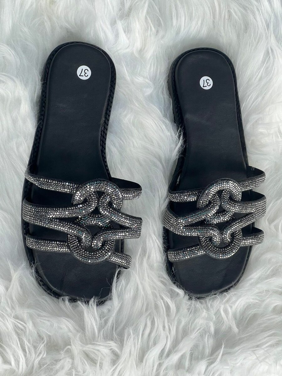 Sandales perlé femme.