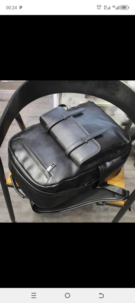 Sac à main en cuir noir pour homme