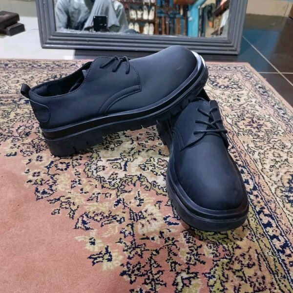 Chaussures homme résistantes