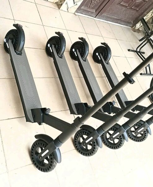 Trottinettes électriques pliables