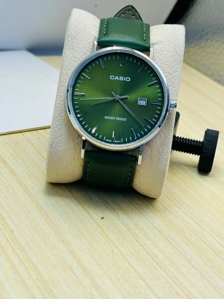 Montre Casio Élégante Mixte