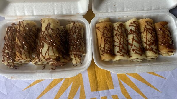 10 Crêpes roulées au chocolat