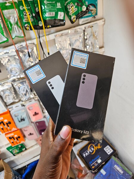 Samsung Galaxy S23 - Téléphone Mobile