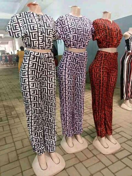 costumes pour femmes