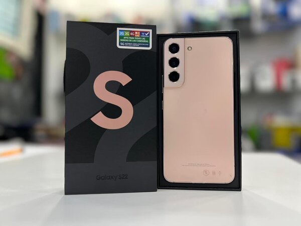 SAMSUNG GALAXY S22