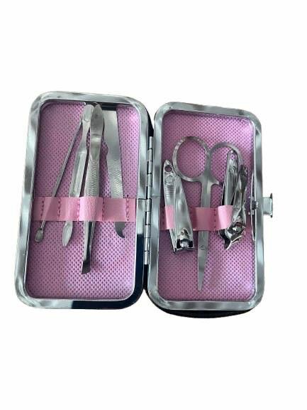Portable manicure set