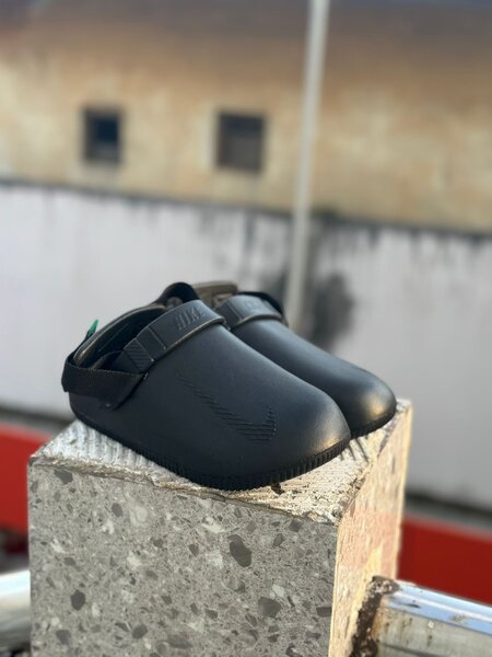 Sabots noirs confortables