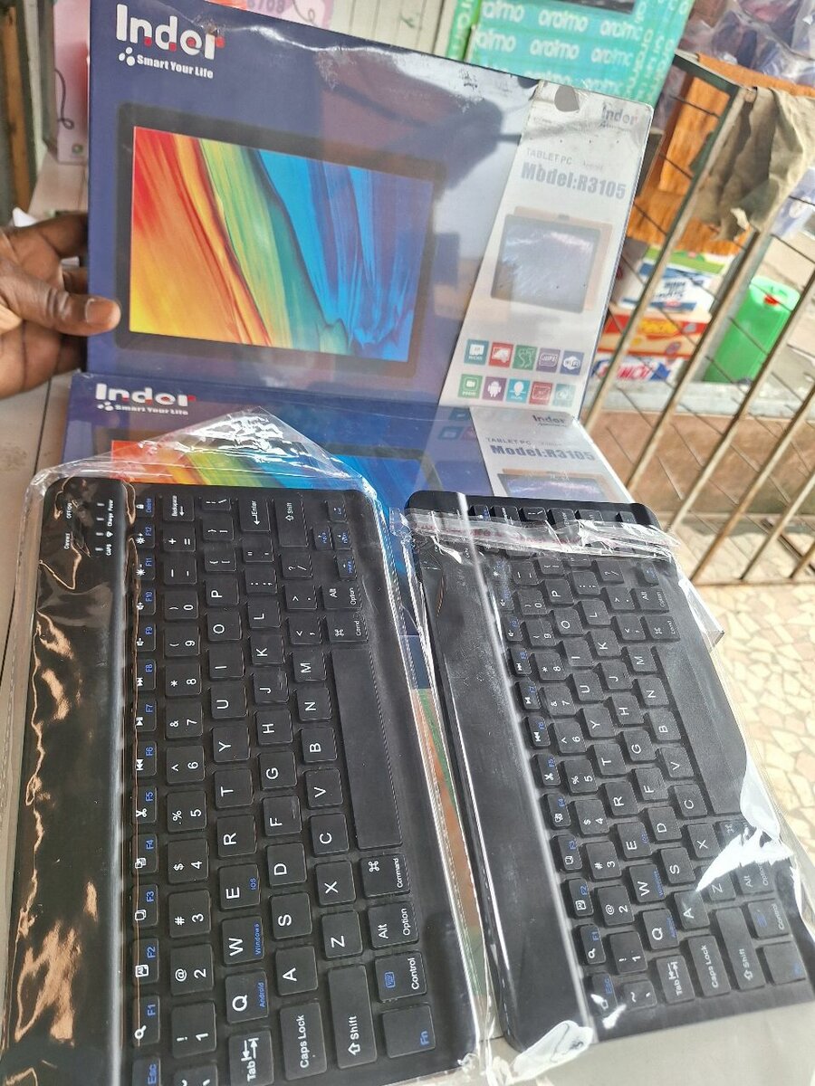 Tablette R3105 avec Clavier
