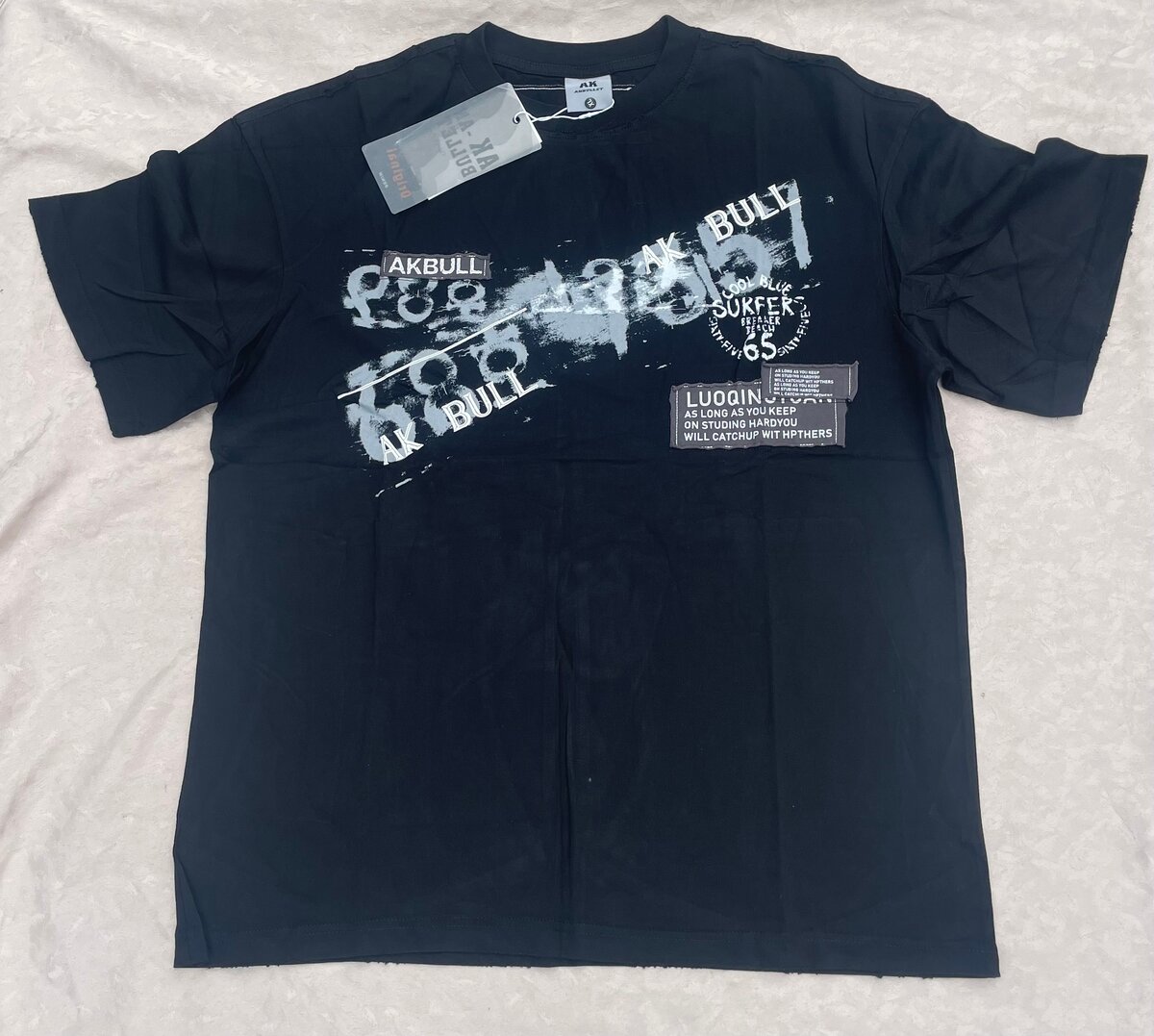 T-shirts graphiques tendance