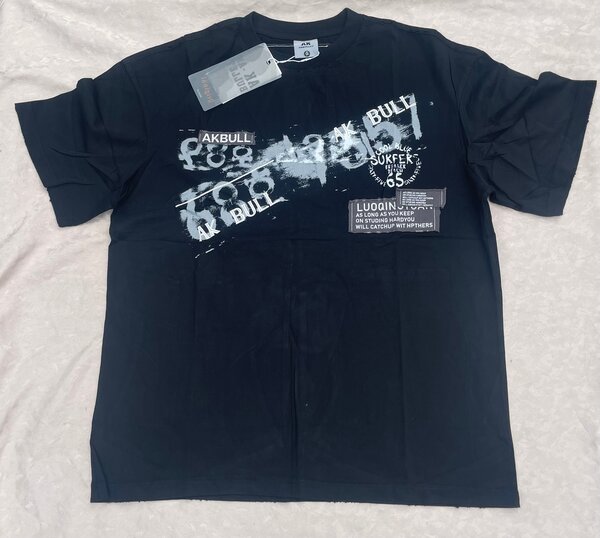 T-shirts graphiques tendance