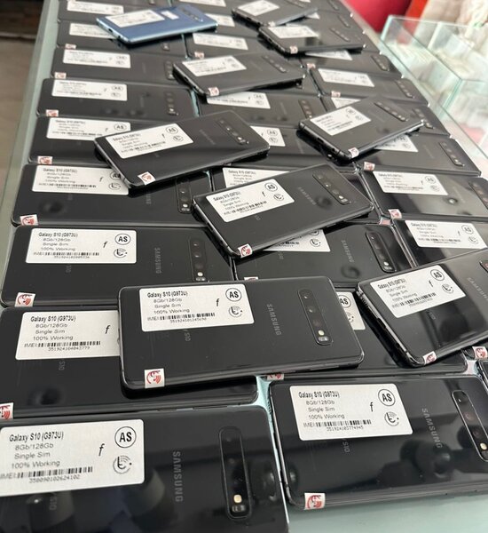 SAMSUNG GALAXY S10+