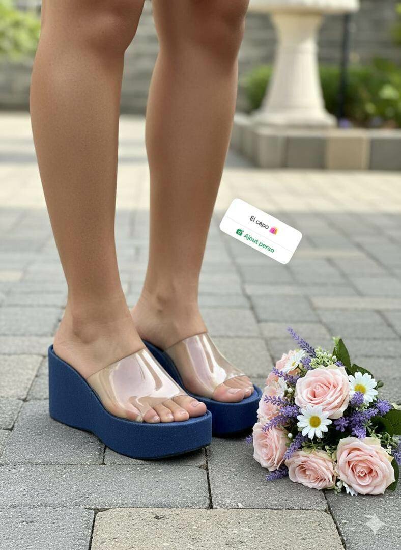 Sandales Compensées Transparentes Élégantes