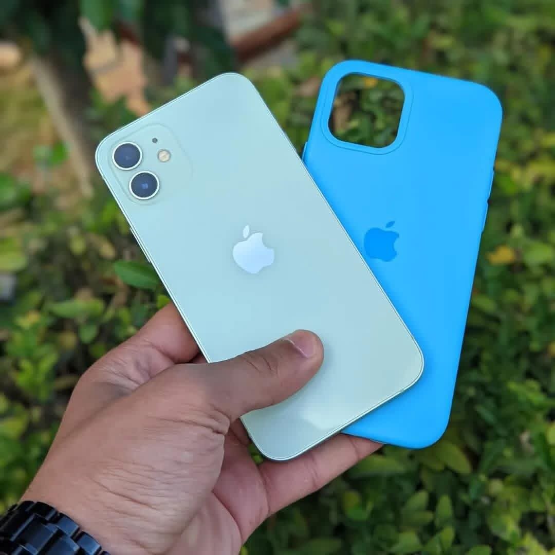 iPhone 12 avec Coque