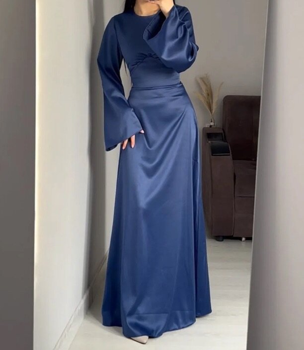 Вечернее длинное платье