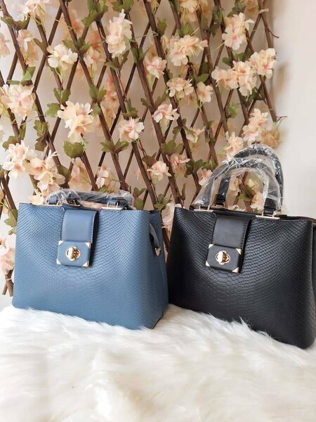 Sac à Main Élégant Cuir Noir