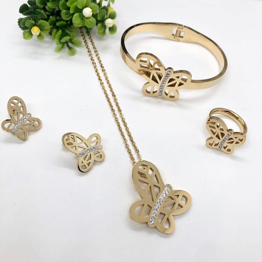 Ensemble de bijoux papillon doré