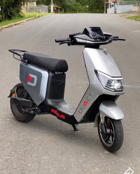 Scooter électrique IMPACT MOBILE gris