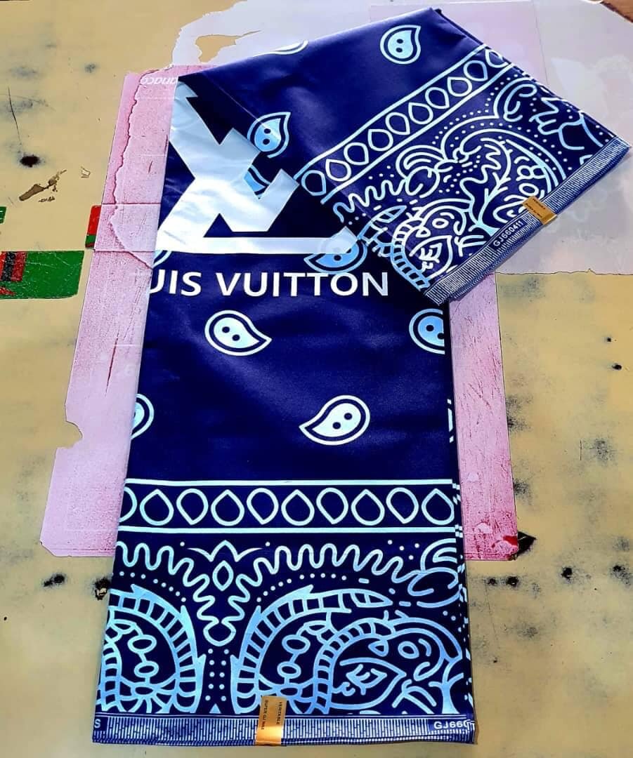 Polyester fabric with print