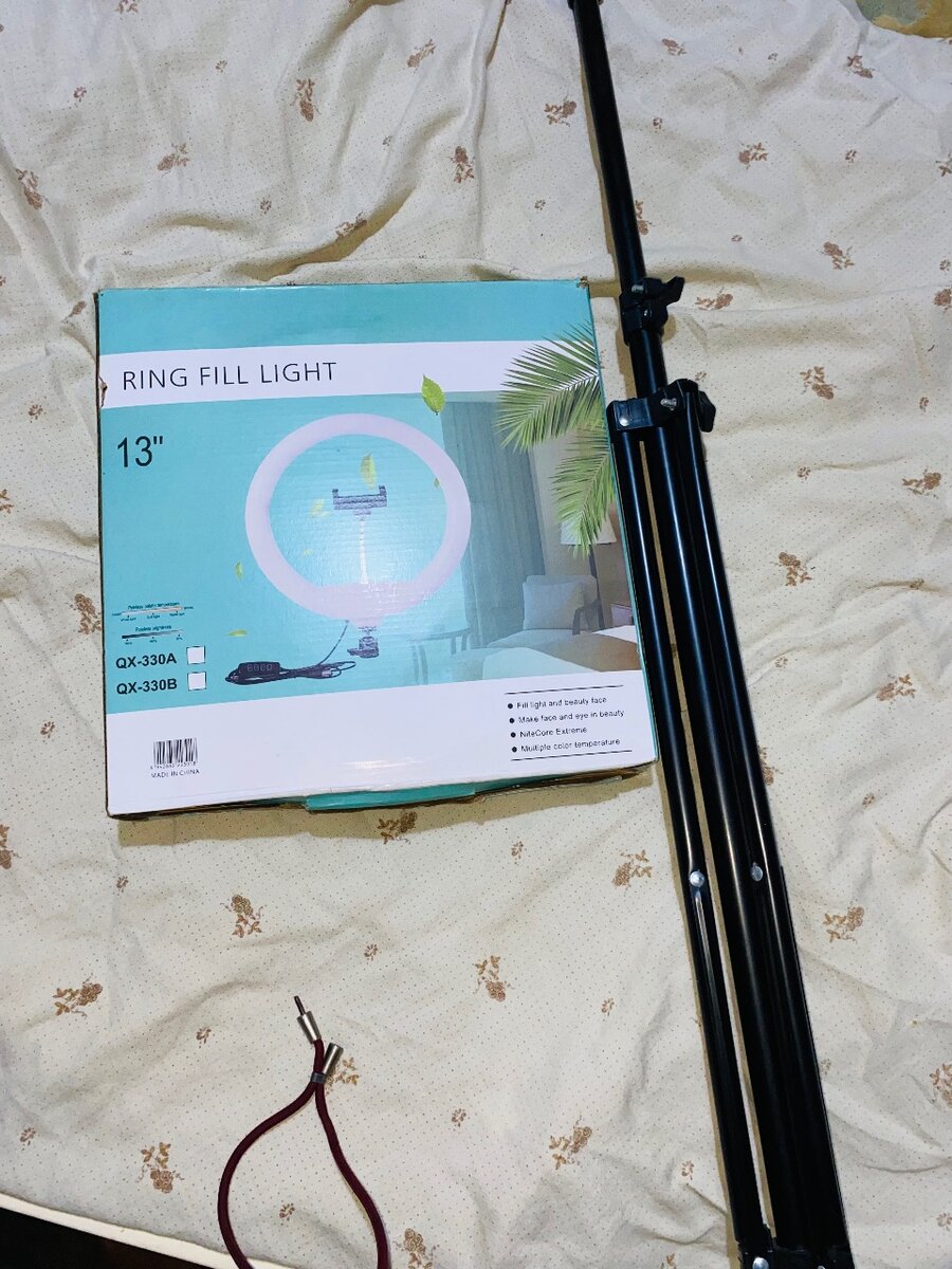 Ring lith 13 pouces 3supports avec télécommande sur la corde