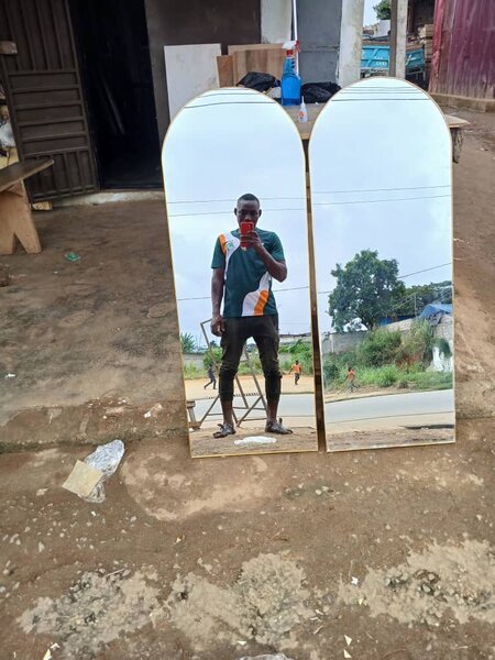 Miroir mural moderne