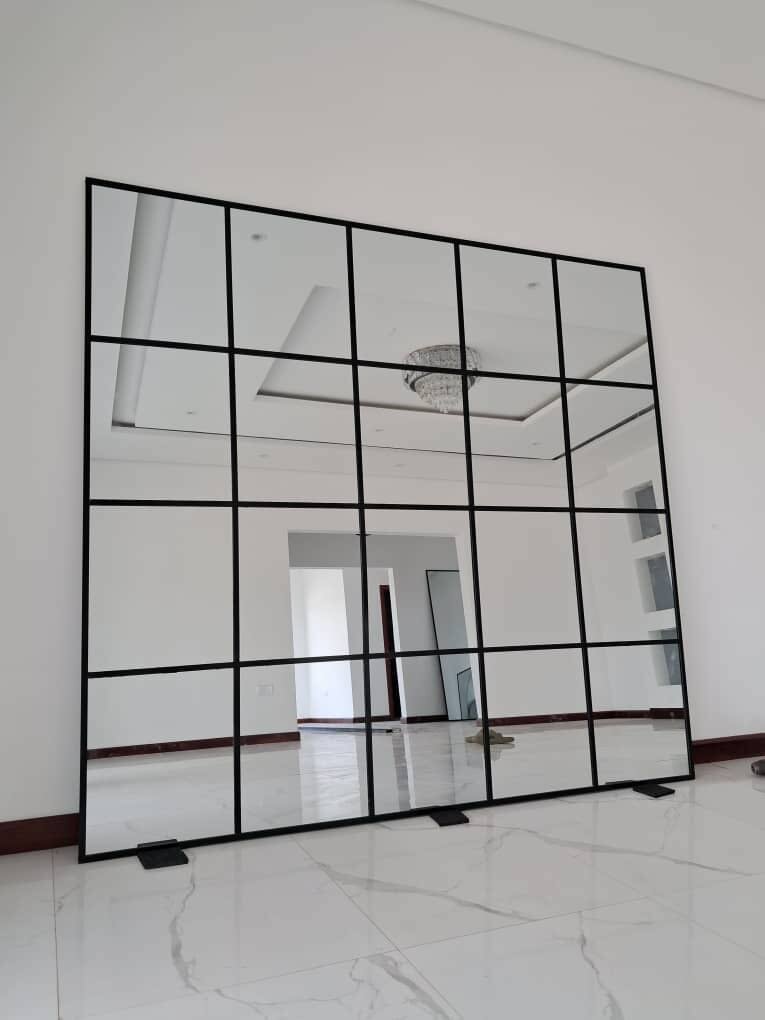 Wall mirror