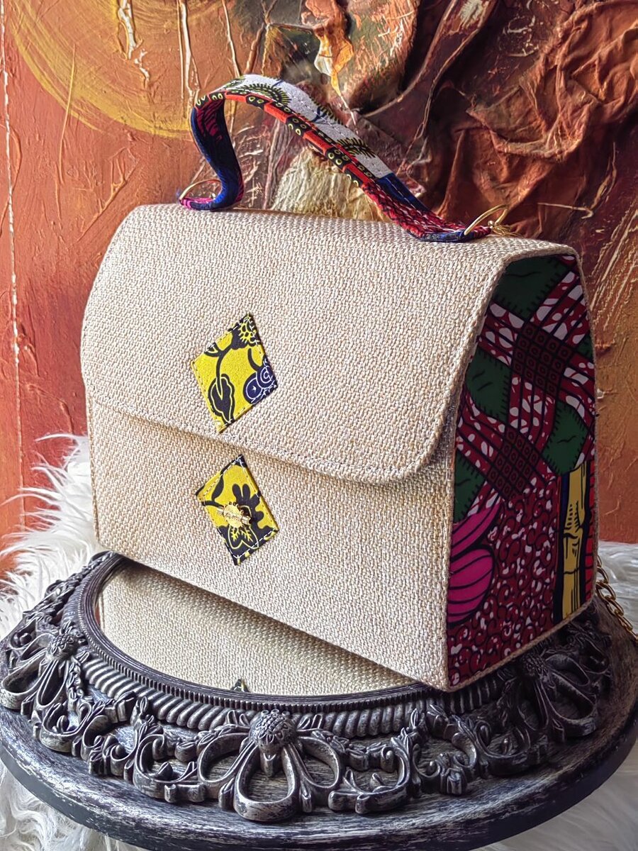 Sac à main élégant en tissu ethnique