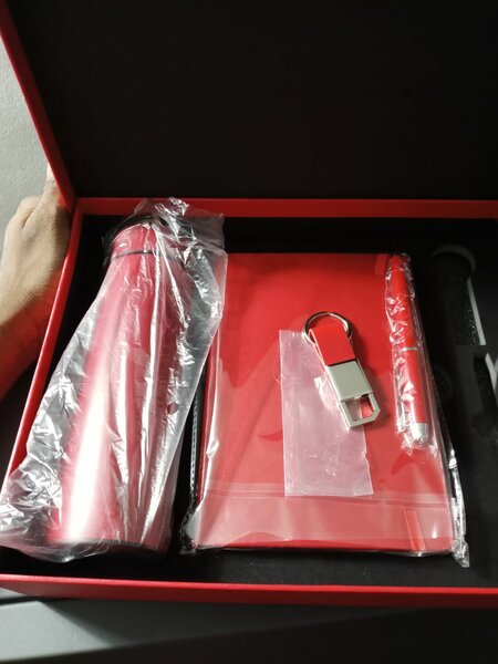 Coffret cadeau entreprise élégant