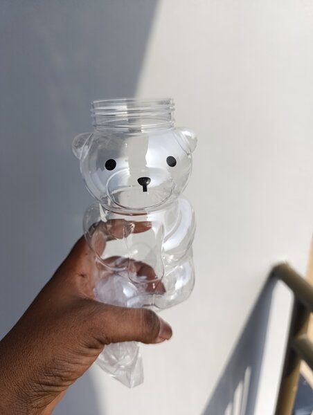 Bouteille plastique mignonne en forme de petit bonhomme