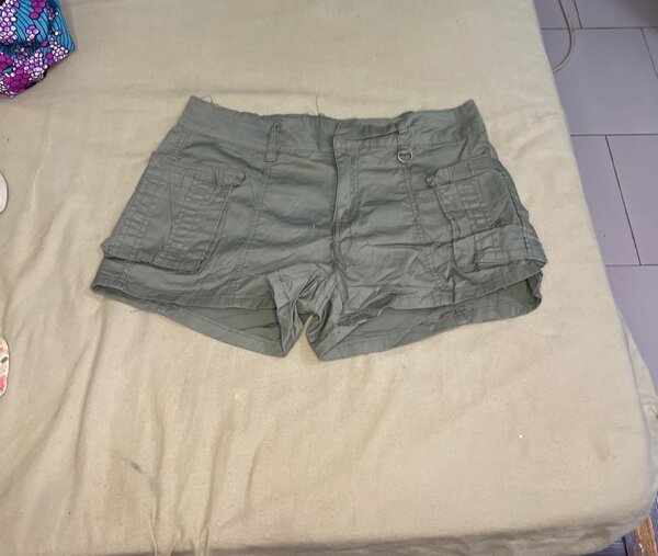 Shorts cargo verts S/M