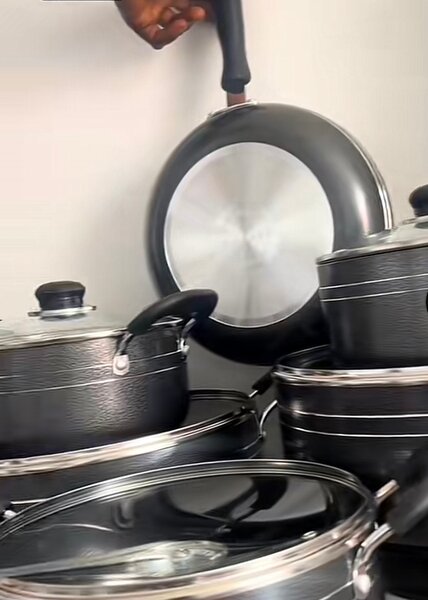 Batterie de cuisine antiadhésive