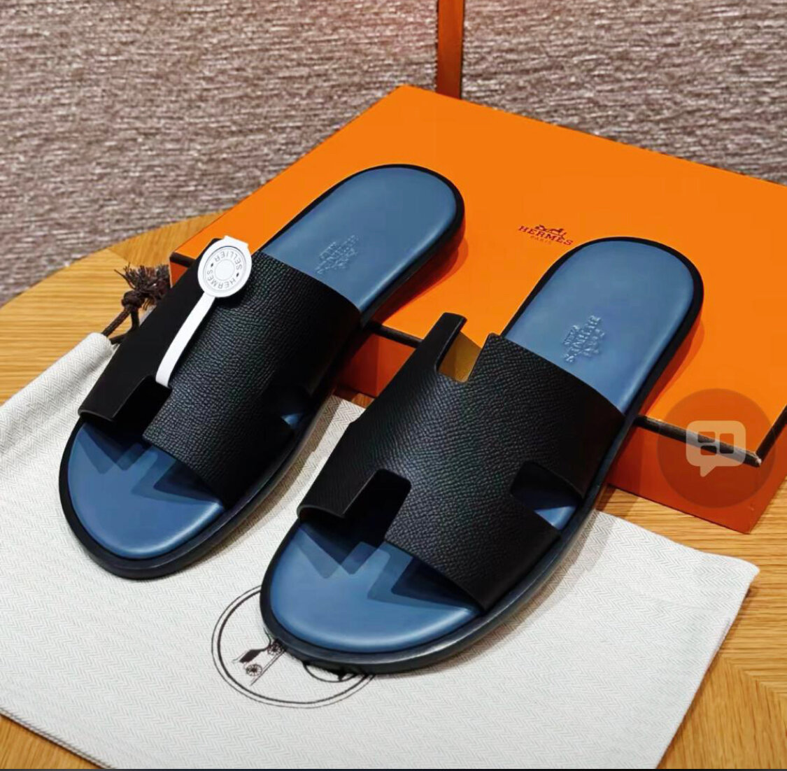 Sandales en cuir noir élégantes