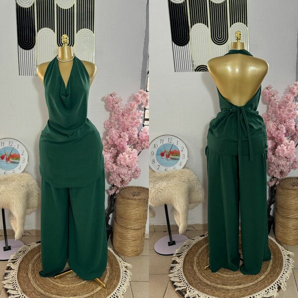 Ensemble chic vert élégant