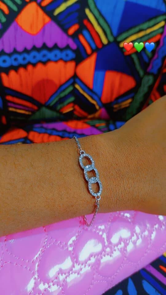 Bracelets élégants en or et argent