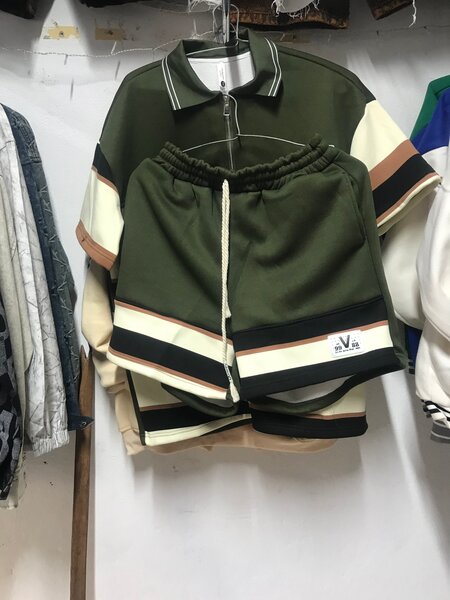 Ensemble de sport élégant