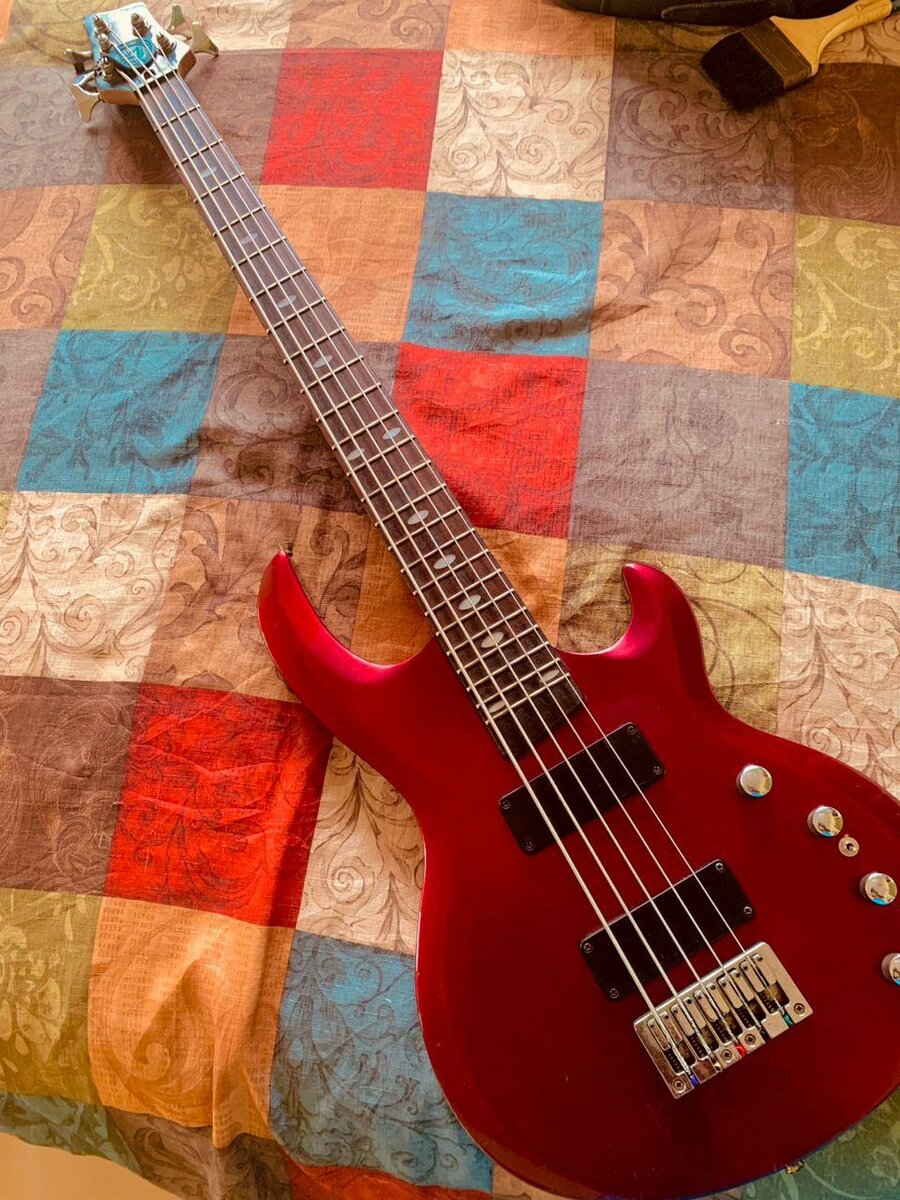Yamaha Bass guitar