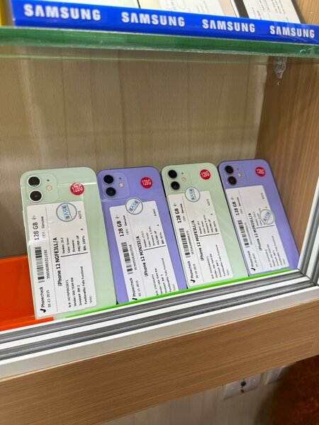 Apple iPhone 12- colis neuf