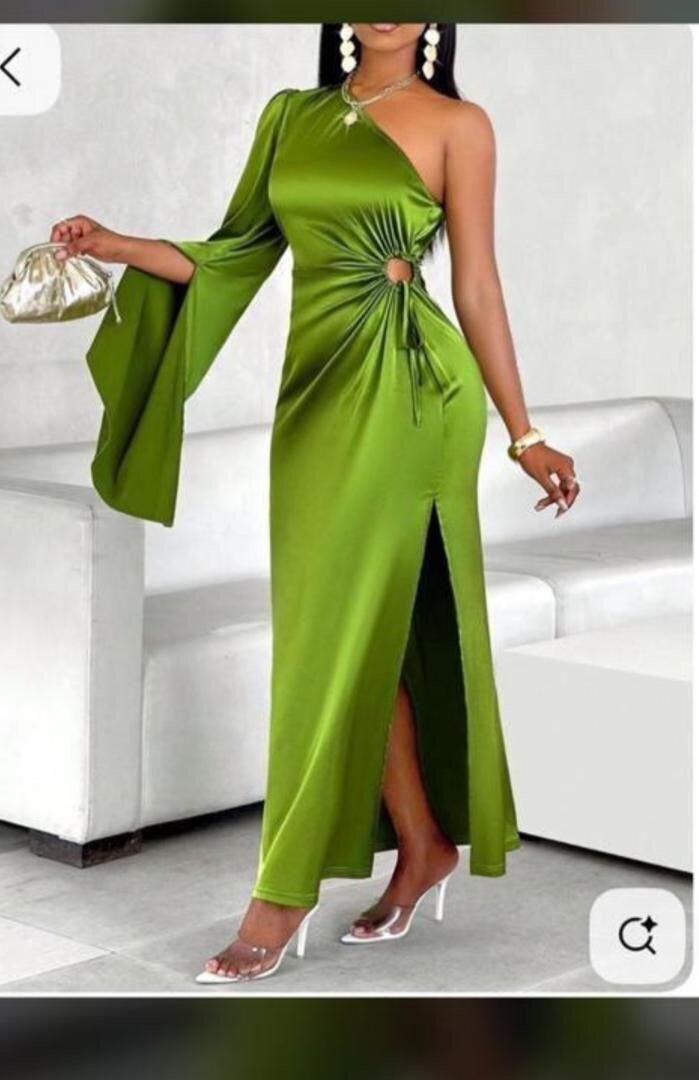 Robe longue en satin